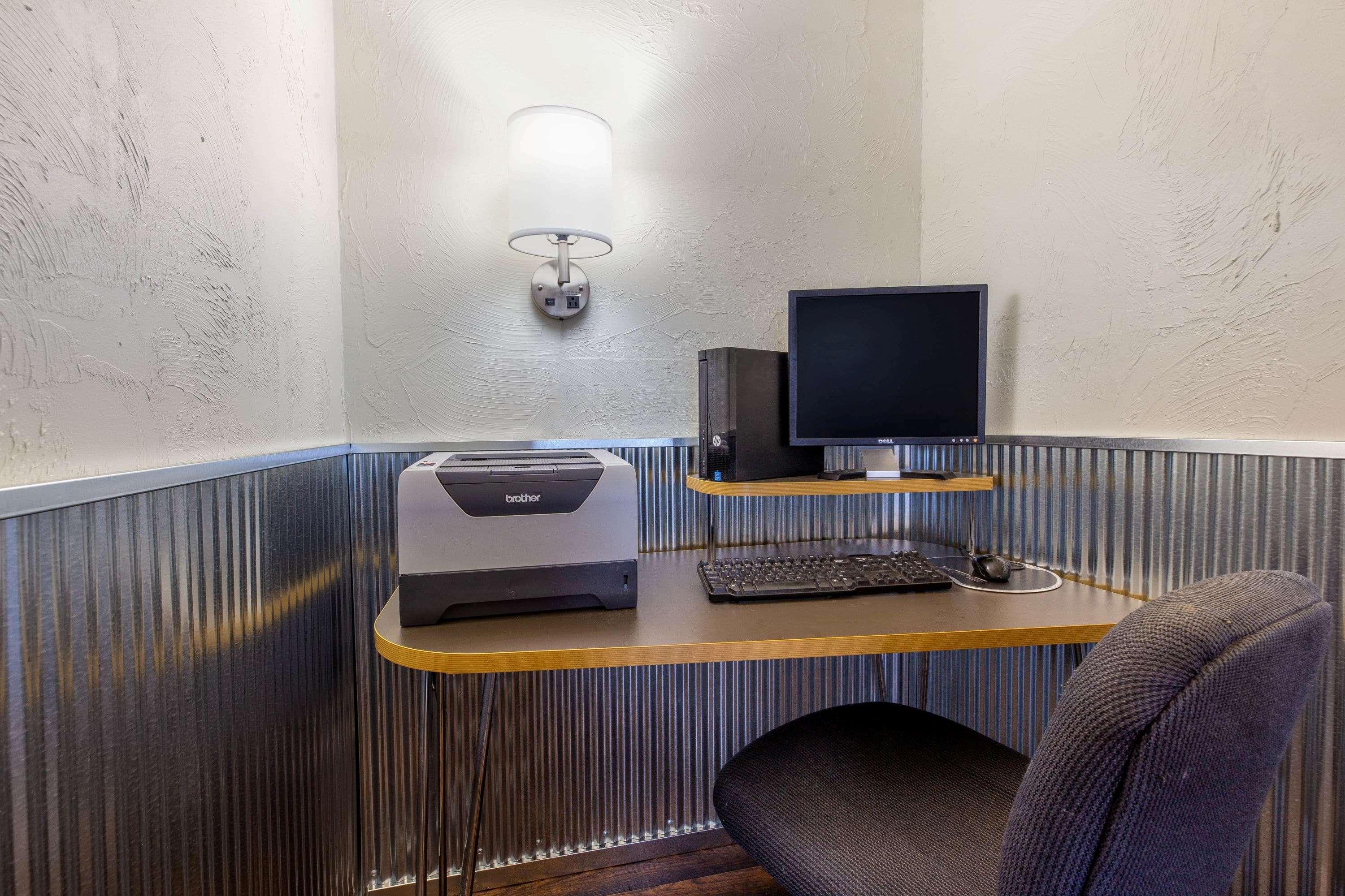 Travelodge By Wyndham Livingston Esterno foto