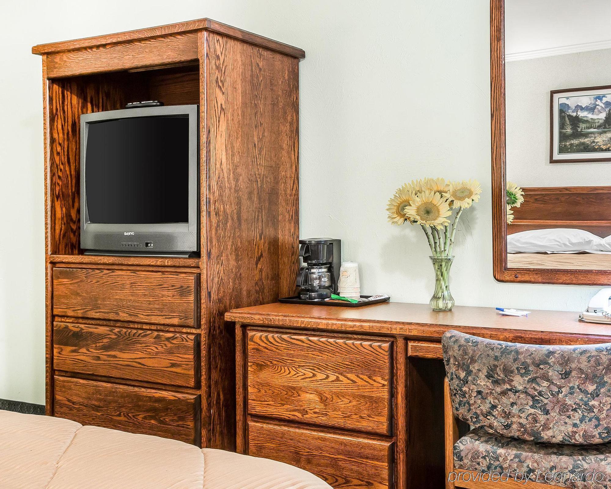 Travelodge By Wyndham Livingston Esterno foto
