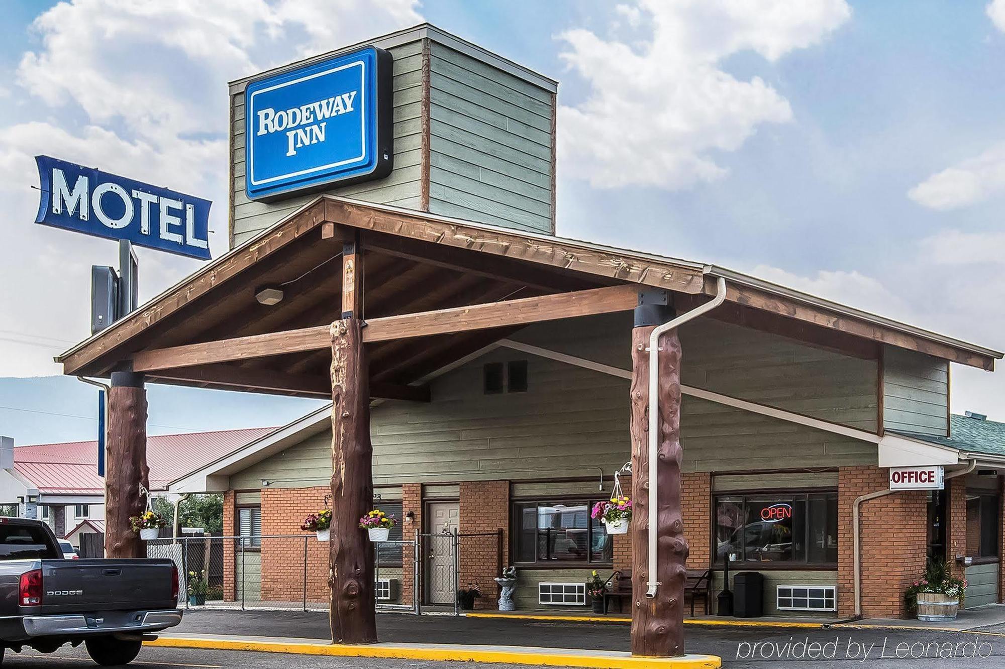 Travelodge By Wyndham Livingston Esterno foto