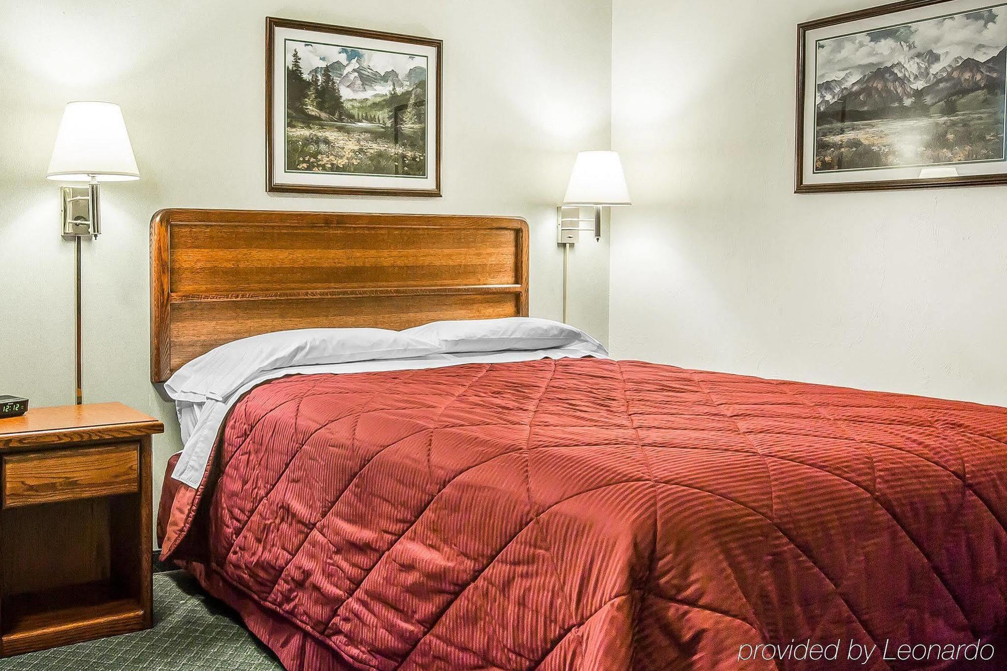 Travelodge By Wyndham Livingston Esterno foto